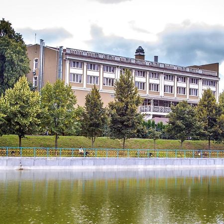 Orly Park-Hotel キエフ エクステリア 写真