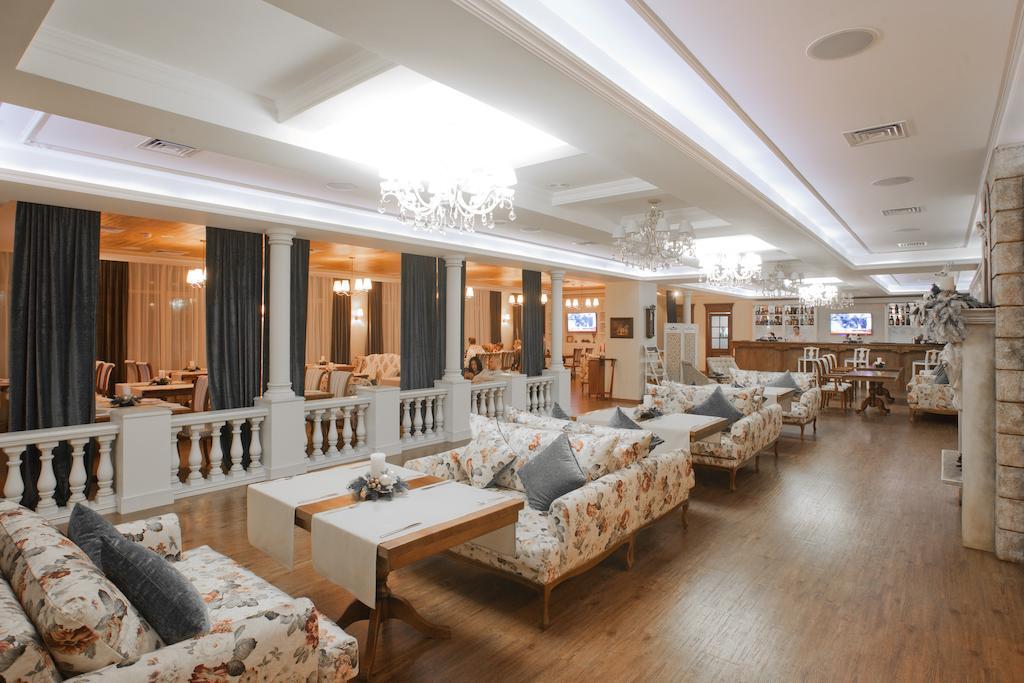 Orly Park-Hotel キエフ エクステリア 写真