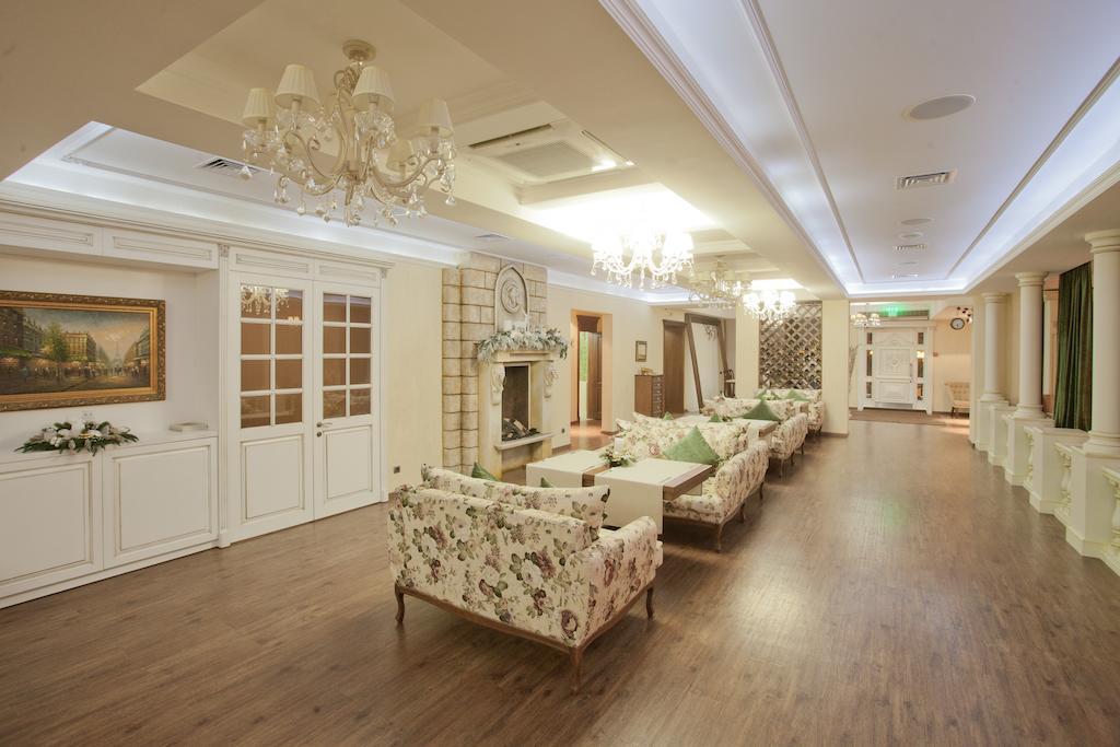 Orly Park-Hotel キエフ エクステリア 写真